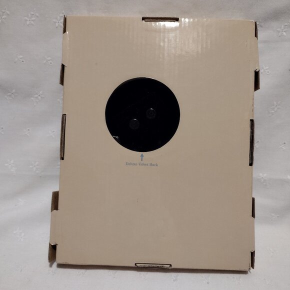 Home Elements || Wood Photo Frame 4 x 6 - Picture 2 of 6